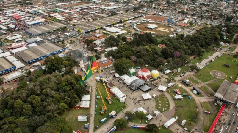 Foto de drone da Expointer.